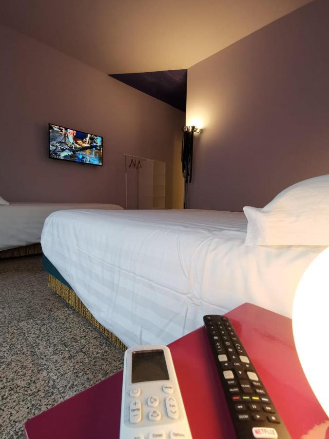 Red Carpet Rooms บารี ภายนอก รูปภาพ